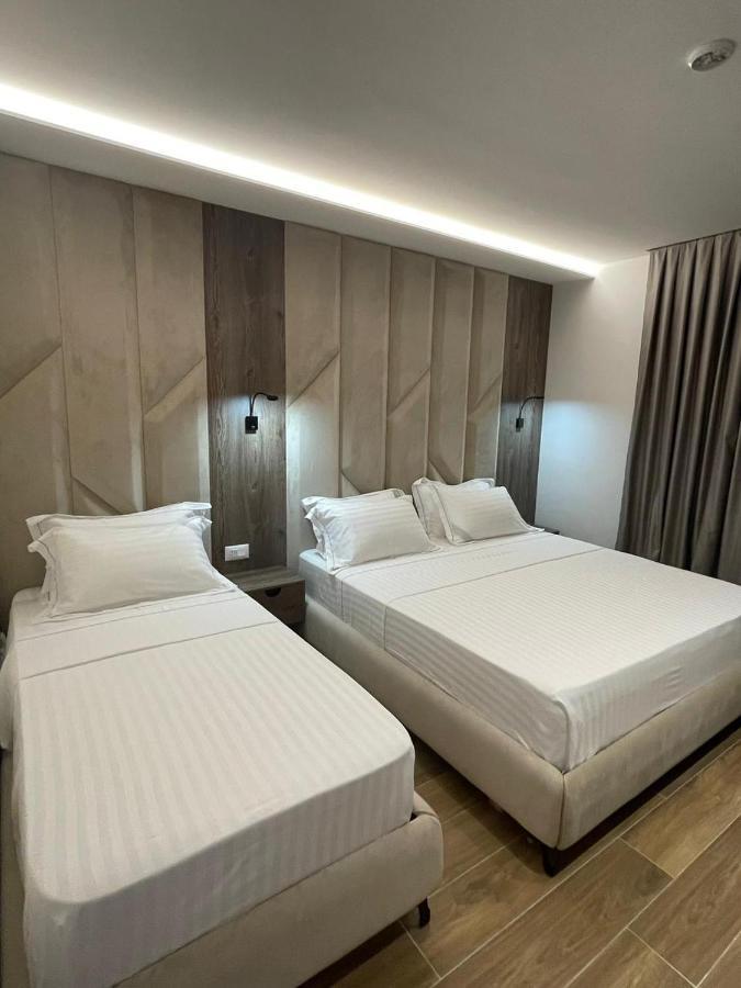 Hotel Rean Голем Екстериор снимка