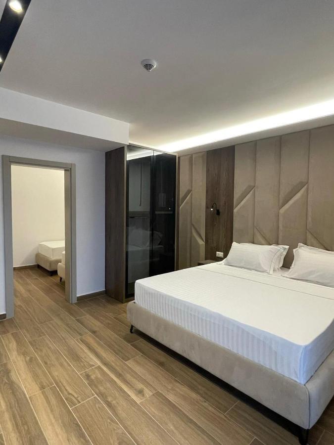 Hotel Rean Голем Екстериор снимка