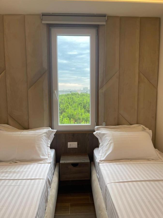 Hotel Rean Голем Екстериор снимка